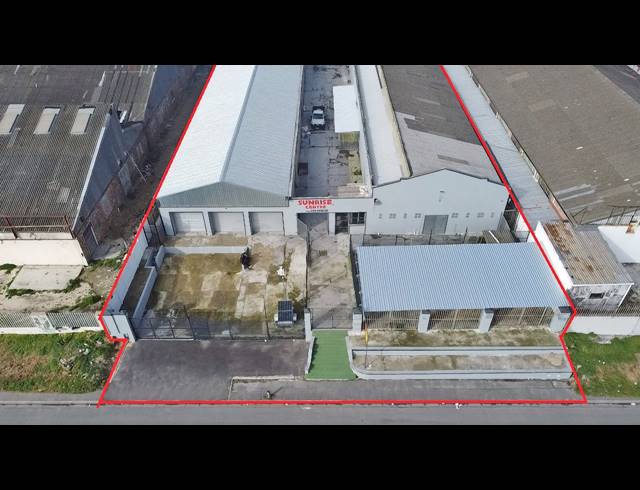 1,400M² WAREHOUSE FOR SALE IN PHILIPPI